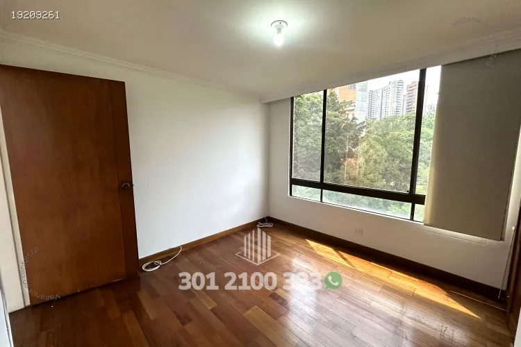 Apartamento de 3 alcobas en arriendo en Las Lomas No.1, Medellín, 151 m² · foto 22 de 24
