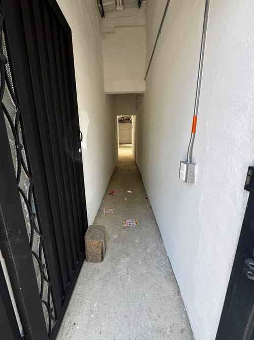 Bodega en arriendo en Granada, Medellín, 162 m² · foto 2 de 15