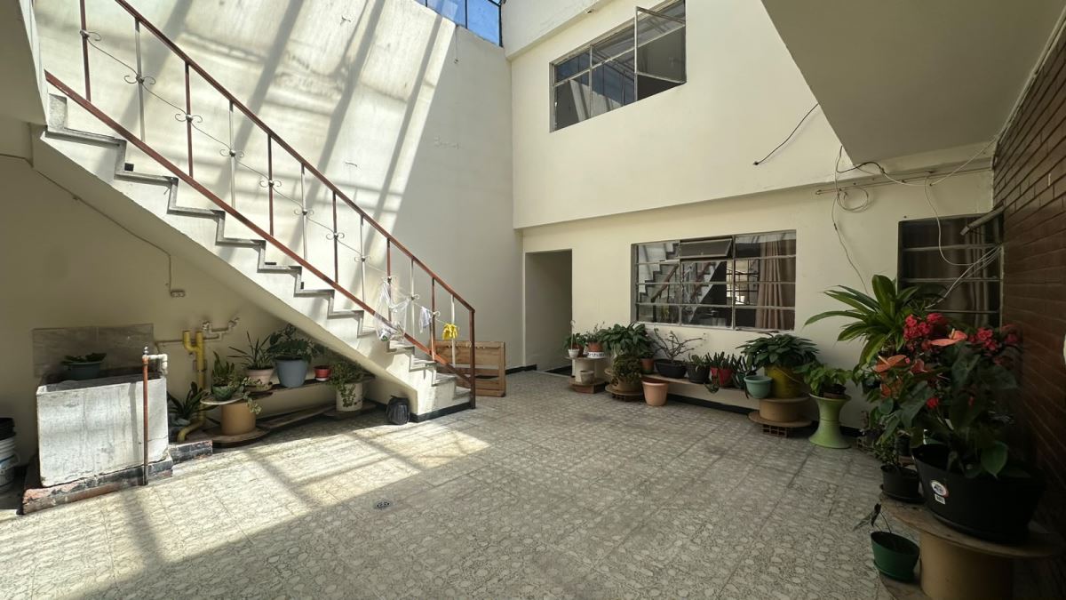 Casa en venta en Engativá, Bogotá · foto 8 de 24