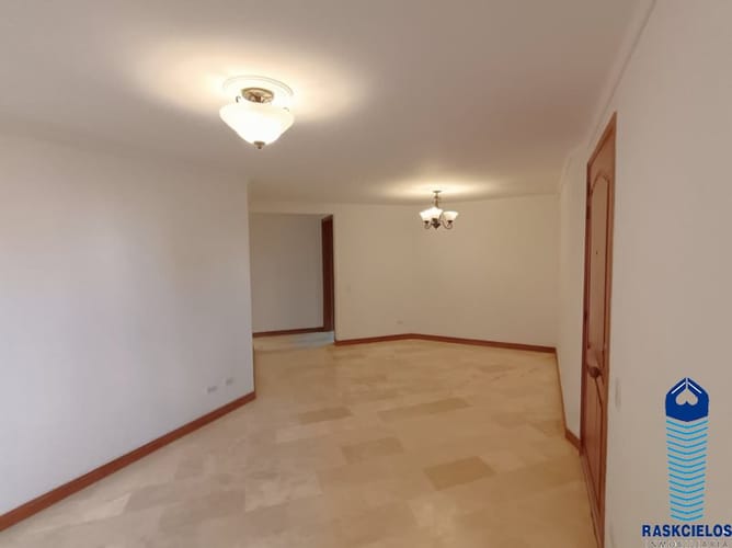 Apartamento de 3 alcobas en arriendo en Laureles, Medellín, 100 m² · foto 4 de 20