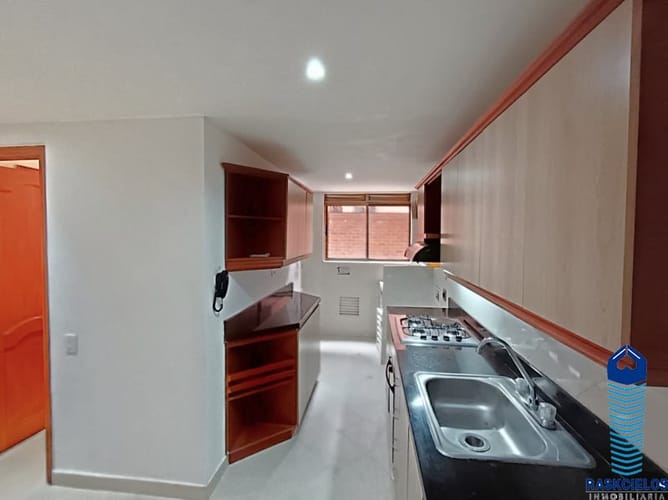 Apartamento de 3 alcobas en arriendo en Laureles, Medellín, 100 m² · foto 7 de 20