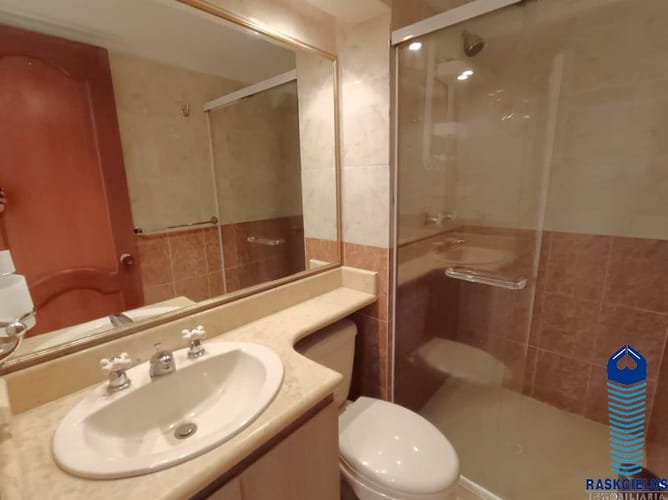 Apartamento de 3 alcobas en arriendo en Laureles, Medellín, 100 m² · foto 12 de 20