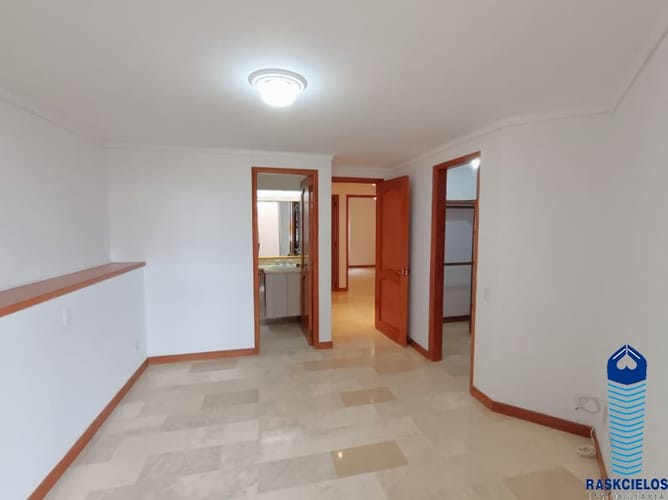 Apartamento de 3 alcobas en arriendo en Laureles, Medellín, 100 m² · foto 18 de 20