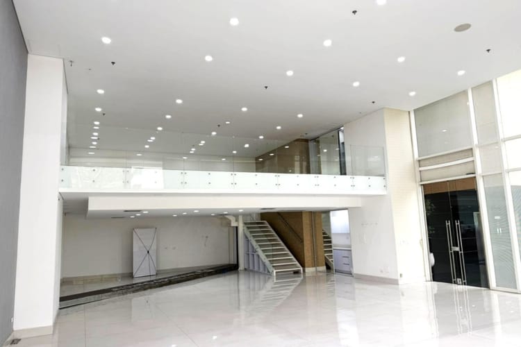 Local en arriendo en Villa Carlota, Medellín, 262 m² · foto 2 de 13