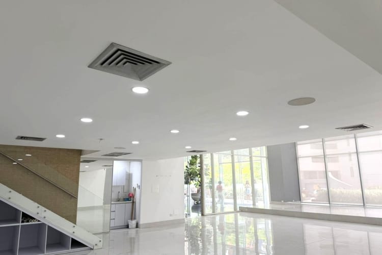 Local en arriendo en Villa Carlota, Medellín, 262 m² · foto 3 de 13