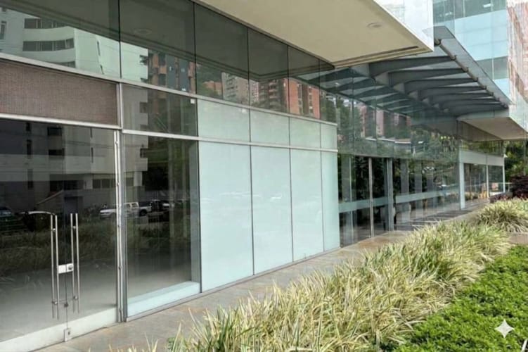 Local en venta en Villa Carlota, Medellín, 262 m² · foto 10 de 13