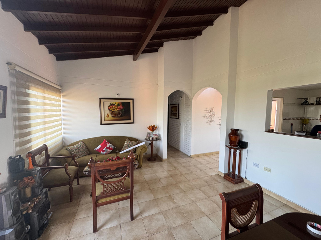 Apartamento en venta en Prados Del Norte, Cúcuta · foto 3 de 13