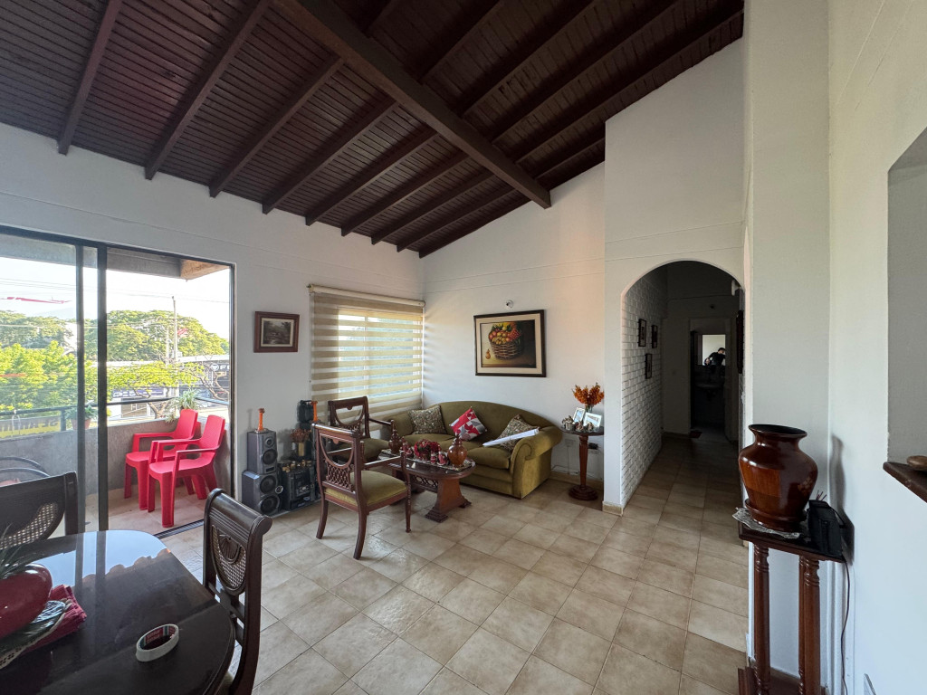 Apartamento en venta en Prados Del Norte, Cúcuta · foto 4 de 13