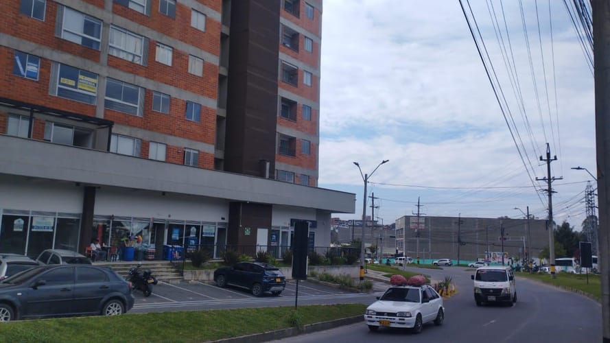 Apartamento de 2 alcobas en venta en Centro, Rionegro, 51 m² · foto 9 de 9