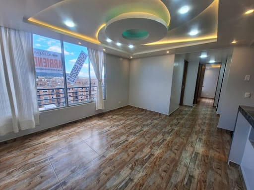 Apartamento de 3 alcobas en arriendo en El Cortijo, Madrid, 56 m² · foto 3 de 21