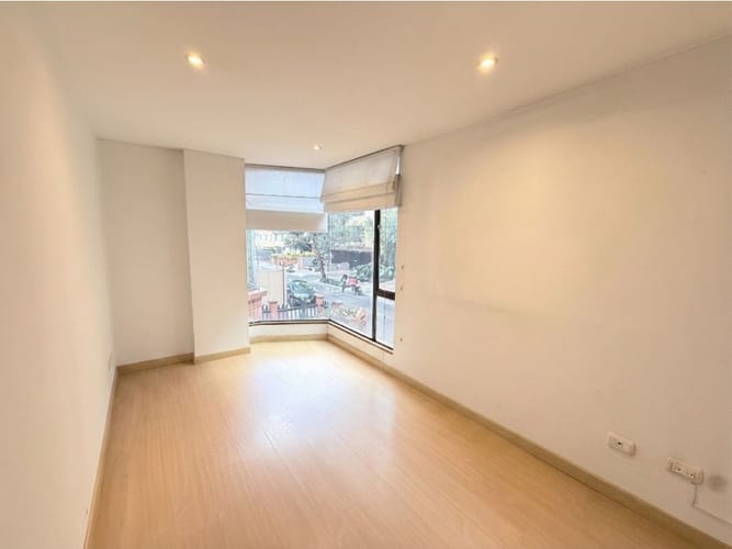 Apartamento de 3 alcobas en venta en Antiguo Country, Bogotá, 111 m² · foto 2 de 18