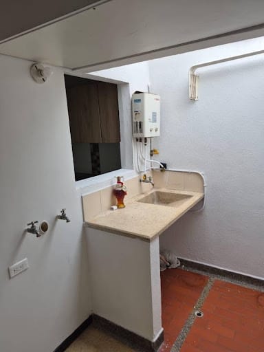 Casa de 3 alcobas en arriendo en Quintas Del Sol De La Mota, Medellín, 68 m² · foto 3 de 19