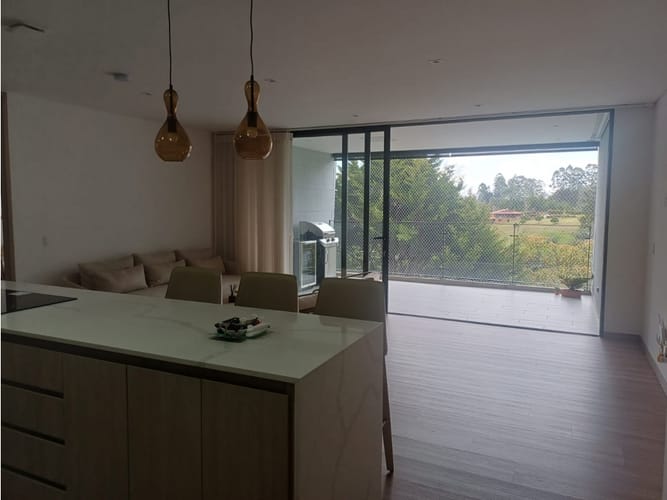 Apartamento de 2 alcobas en venta en Sajonia, Rionegro, 106 m² · foto 2 de 12