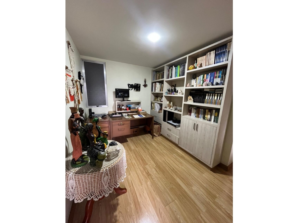 Apartamento en venta en Los Colores, Medellín · foto 10 de 20