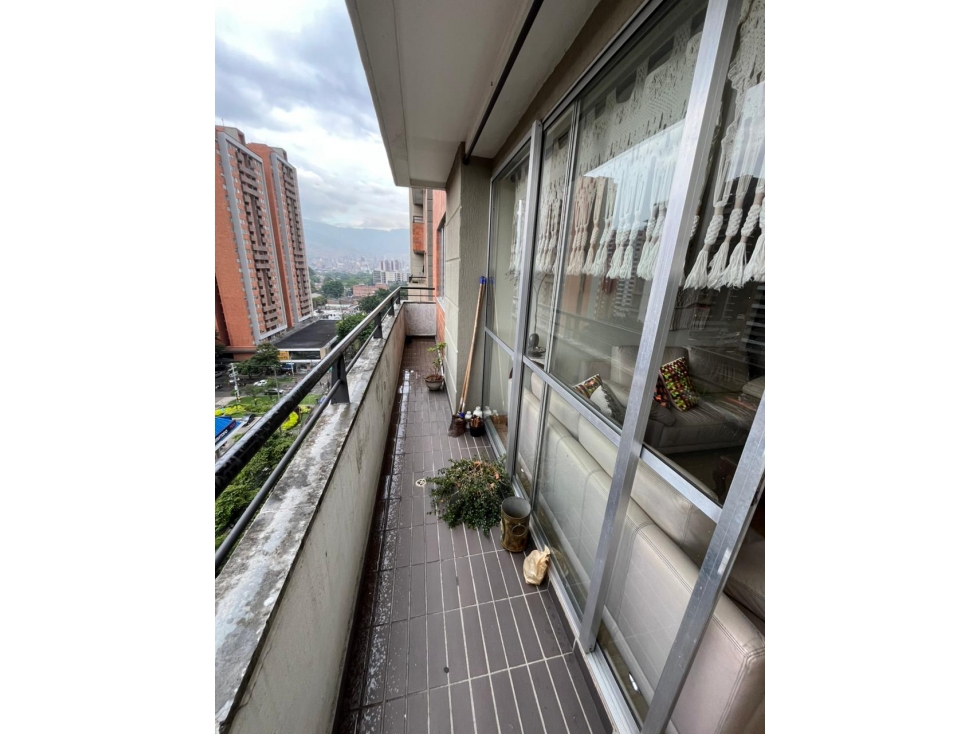 Apartamento en venta en Los Colores, Medellín · foto 16 de 20