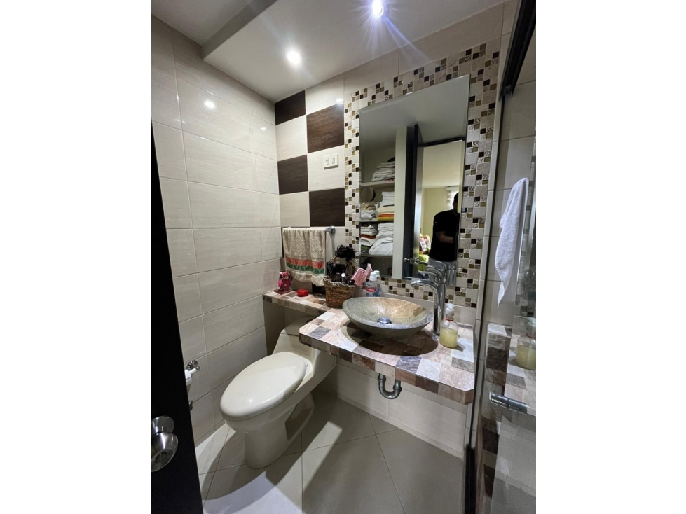 Apartamento en venta en Los Colores, Medellín · foto 19 de 20