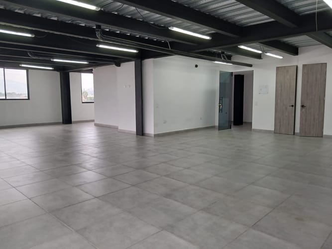 Oficina en arriendo en Belén, Medellín, 120 m² · foto 3 de 11
