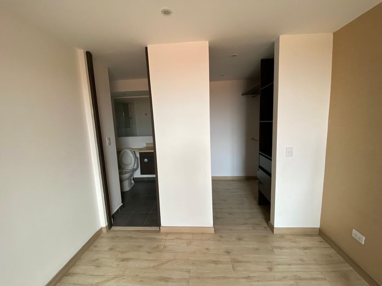 Apartamento en venta en Fontibon, Bogotá · foto 9 de 24