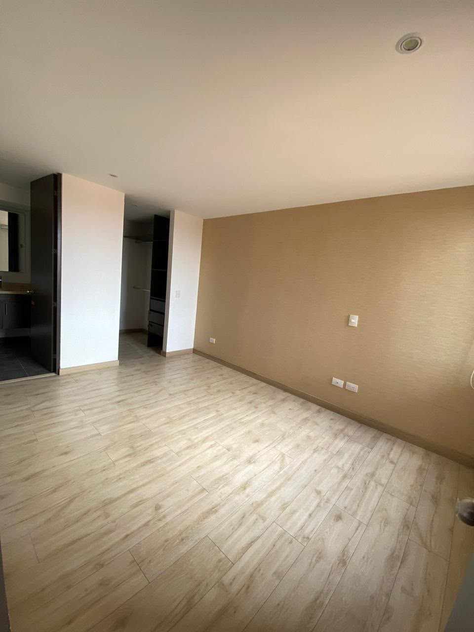 Apartamento en venta en Fontibon, Bogotá · foto 11 de 24
