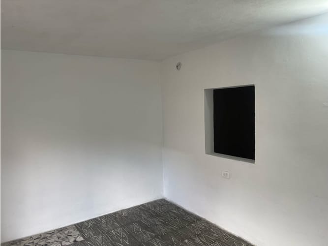 Apartamento de 3 alcobas en venta en Toscana, Medellín, 99 m² · foto 2 de 23