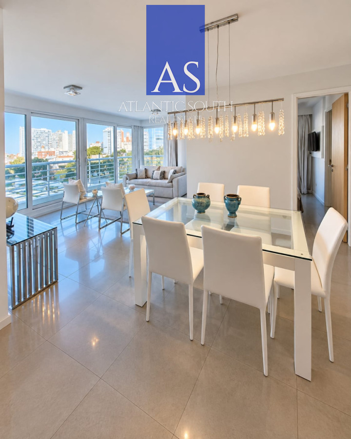 Apartamento en venta y alquiler a 50 metros del mar en Playa Mansa · Foto 3