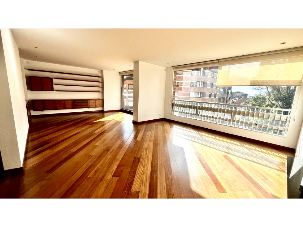 Apartamento en venta en Los Rosales, Bogotá · foto 4 de 24