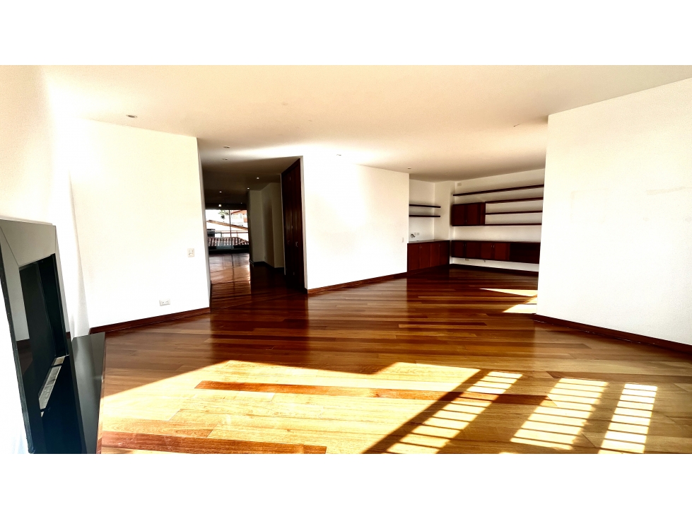 Apartamento en venta en Los Rosales, Bogotá · foto 5 de 24