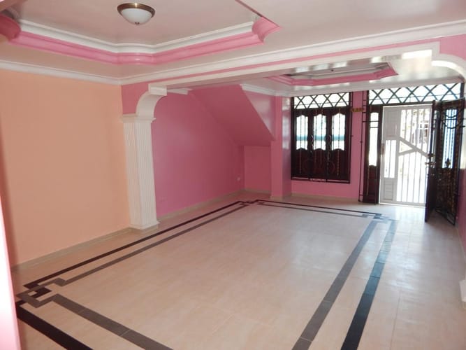 Casa de 6 alcobas en venta en El Limoncito, Barranquilla, 258 m² · foto 3 de 24
