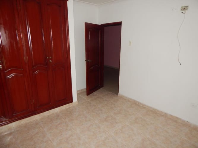 Casa de 6 alcobas en venta en El Limoncito, Barranquilla, 258 m² · foto 13 de 24