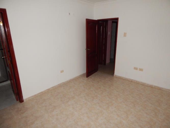 Casa de 6 alcobas en venta en El Limoncito, Barranquilla, 258 m² · foto 15 de 24