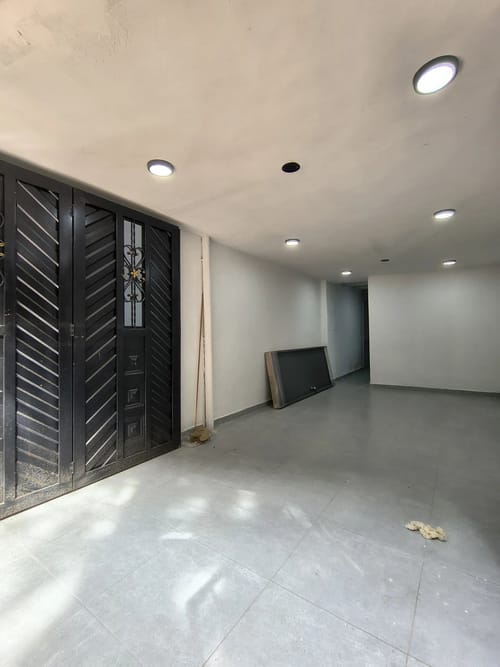 Local en arriendo en La Floresta, Medellín, 30 m² · foto 4 de 8