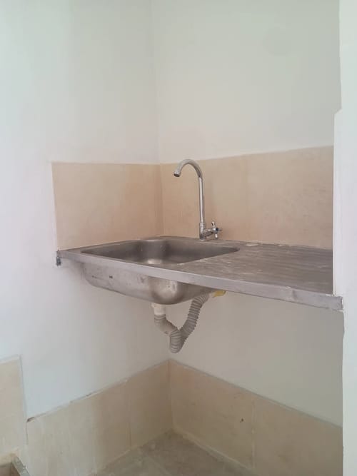 Local en arriendo en Conquistadores, Medellín, 18 m² · foto 3 de 6