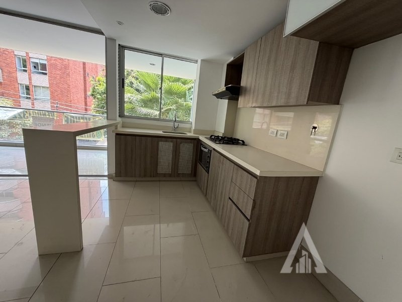 Apartamento en venta en Los Naranjos, Envigado · foto 2 de 19