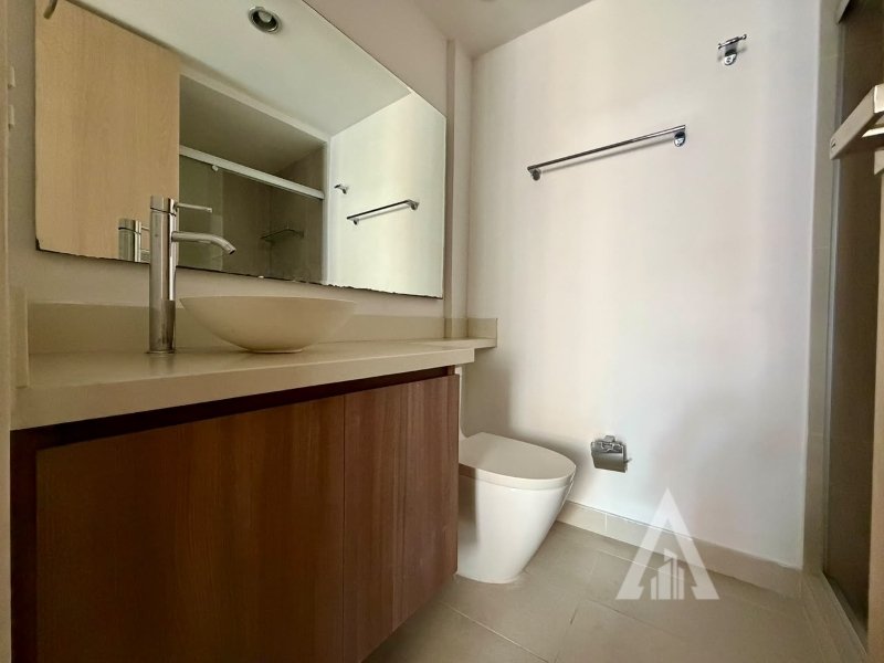 Apartamento en venta en Los Naranjos, Envigado · foto 9 de 19