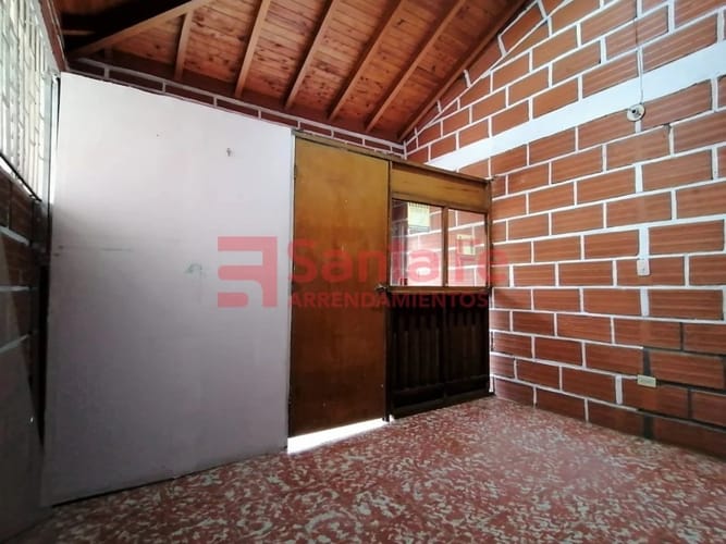 Casa de 10 alcobas en venta en Robledo, Medellín, 1850 m² · foto 4 de 10