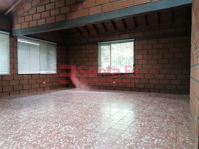 Casa de 10 alcobas en venta en Robledo, Medellín, 1850 m² · foto 8 de 10