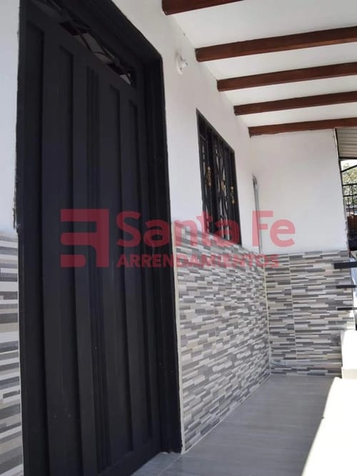 Casa de 8 alcobas en venta en Robledo, Medellín, 240 m² · foto 3 de 10