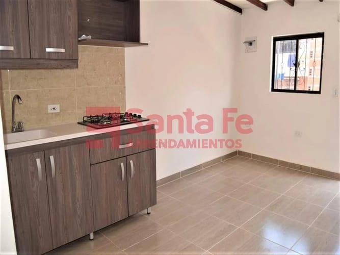 Casa de 8 alcobas en venta en Robledo, Medellín, 240 m² · foto 5 de 10