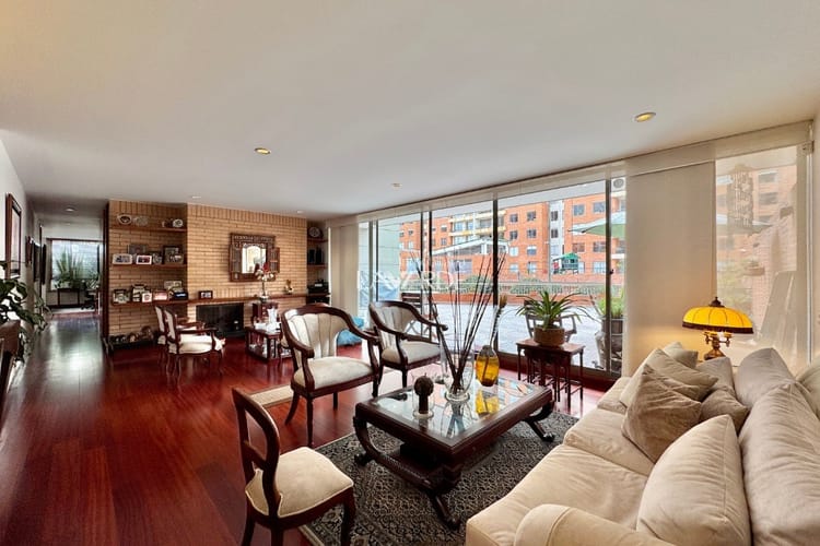 Apartamento en venta en Centro Comercial Palatino, Bogotá · foto 3 de 24