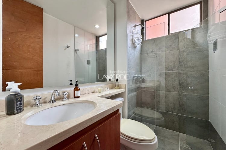 Apartamento en venta en Centro Comercial Palatino, Bogotá · foto 18 de 24