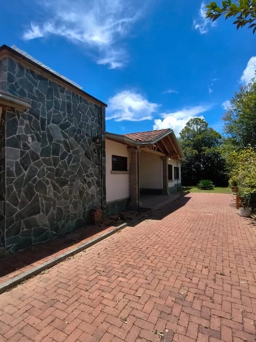Casa de 3 alcobas en venta en Centro, Rionegro · foto 2 de 10