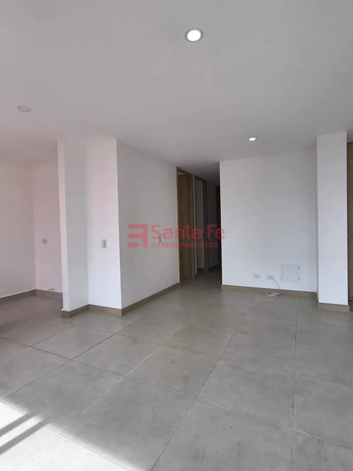 Apartamento de 3 alcobas en venta en Centro, Rionegro, 76 m² · foto 7 de 10
