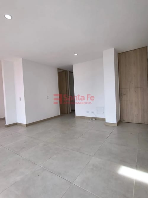 Apartamento de 3 alcobas en venta en Centro, Rionegro, 76 m² · foto 8 de 10