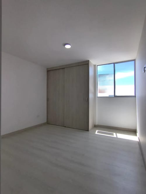 Apartamento de 3 alcobas en venta en Centro, Rionegro, 56 m² · foto 10 de 10