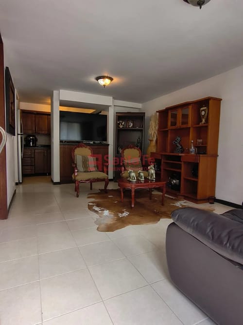 Casa de 5 alcobas en venta en Centro, Rionegro, 118 m² · foto 2 de 10