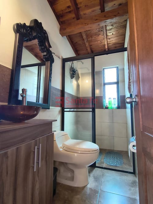 Casa de 5 alcobas en venta en Centro, Rionegro, 118 m² · foto 5 de 10