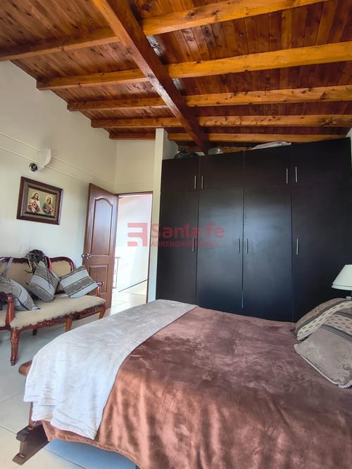 Casa de 5 alcobas en venta en Centro, Rionegro, 118 m² · foto 8 de 10