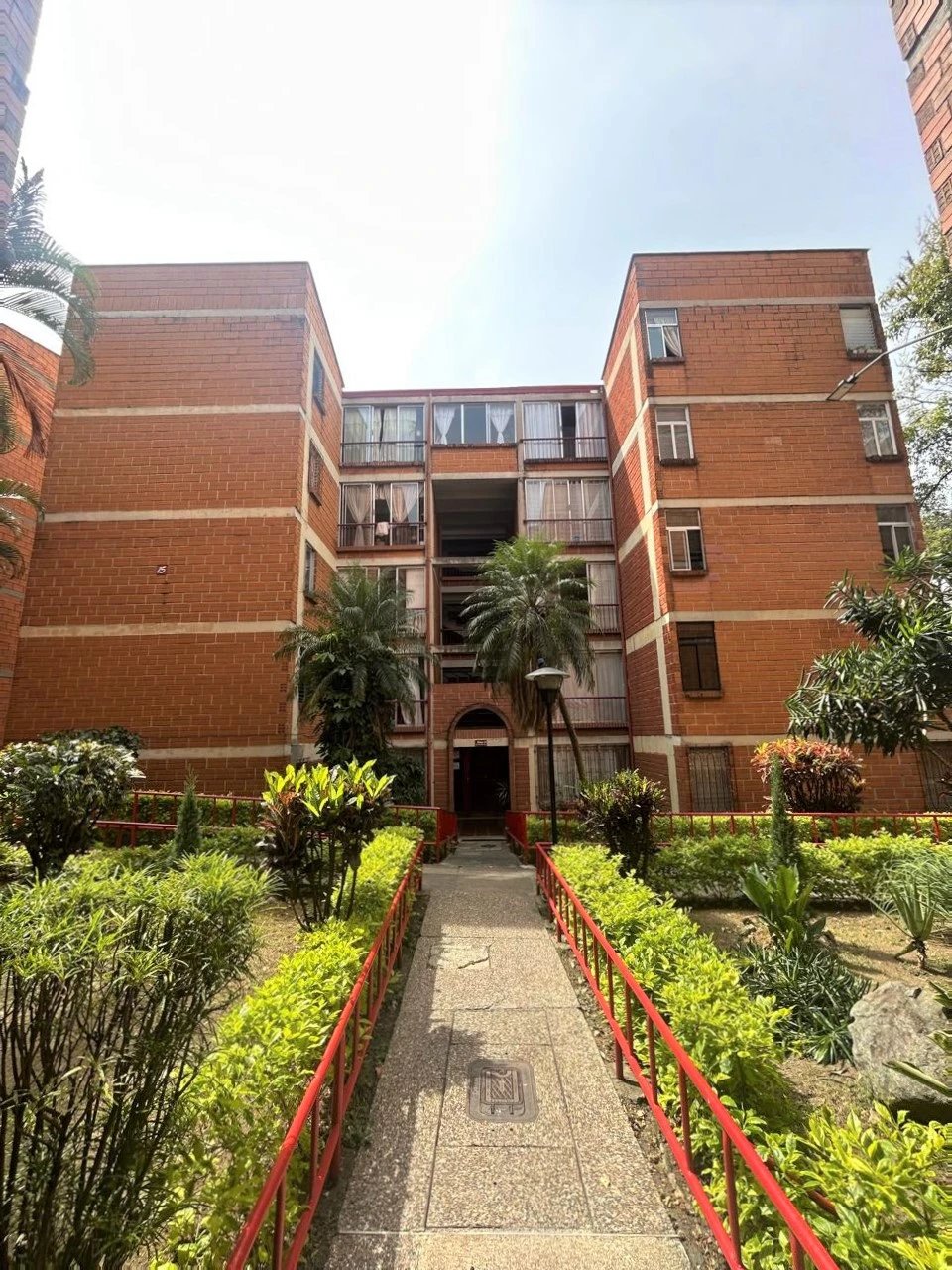 Apartamento en venta en Robledo, Medellín · foto 3 de 10