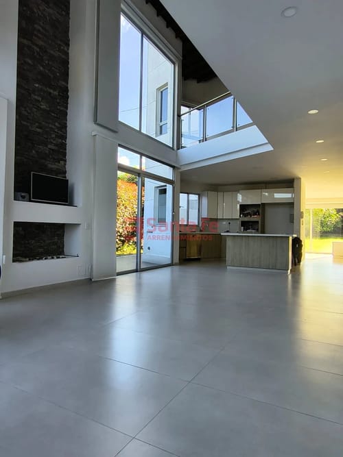 Casa de 4 alcobas en venta en Centro, Rionegro, 863 m² · foto 7 de 10