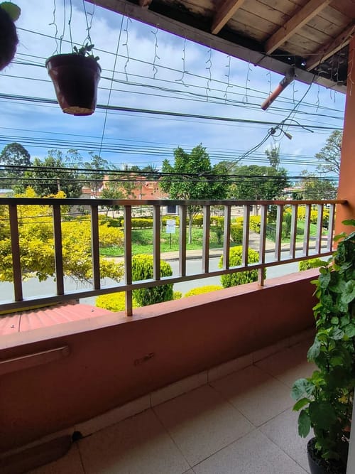 Casa de 3 alcobas en venta en Centro, Rionegro, 96 m² · foto 2 de 10